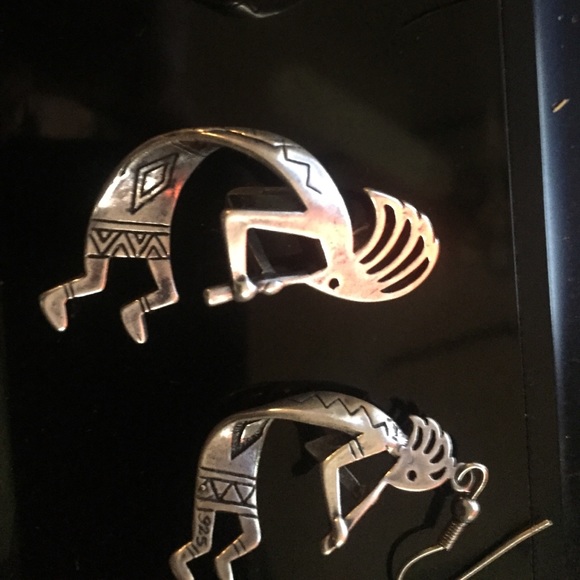 Necklace and earrings - Picture 1 of 2